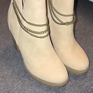 Report Tan Heeled Boots with Gold Chain